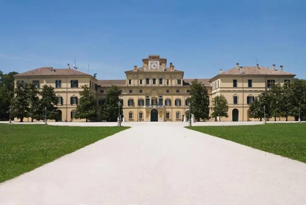 Palazzo Altavilla Executive Parma Apartment
