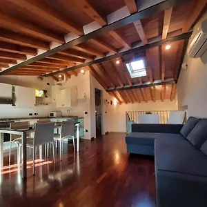 Apartment Sui Tetti Di, Parma